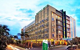 Royal Palm Hotel&Conference Center Cengkareng